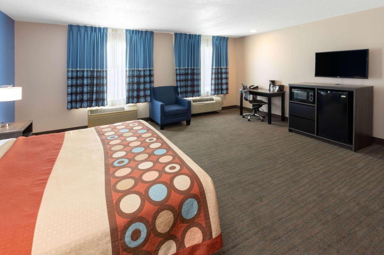 Super 8 By Wyndham Garland Rowlett East Dallas Area Otel Dış mekan fotoğraf