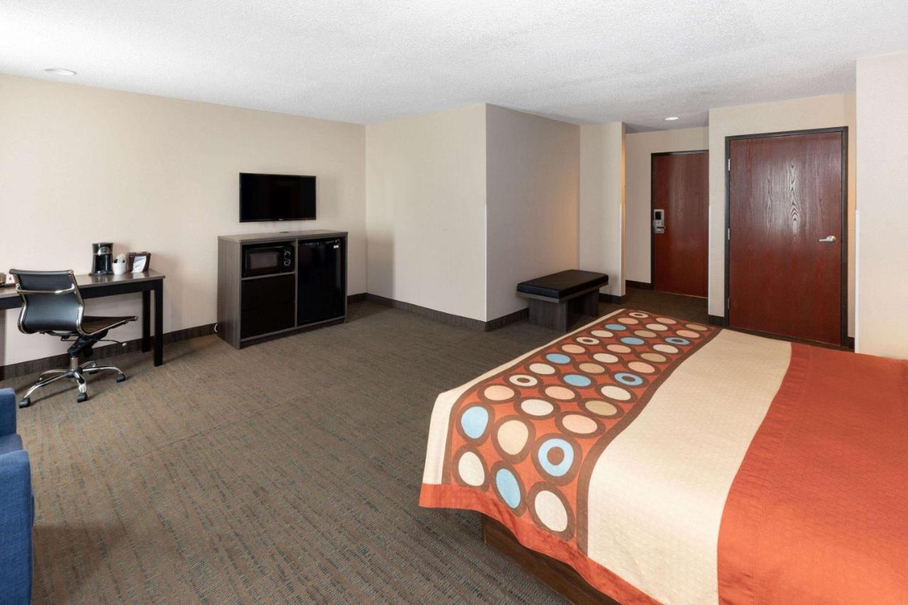 Super 8 By Wyndham Garland Rowlett East Dallas Area Otel Dış mekan fotoğraf